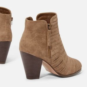 NEW Heeled Zipper Booties tan suede JustFab Cartur